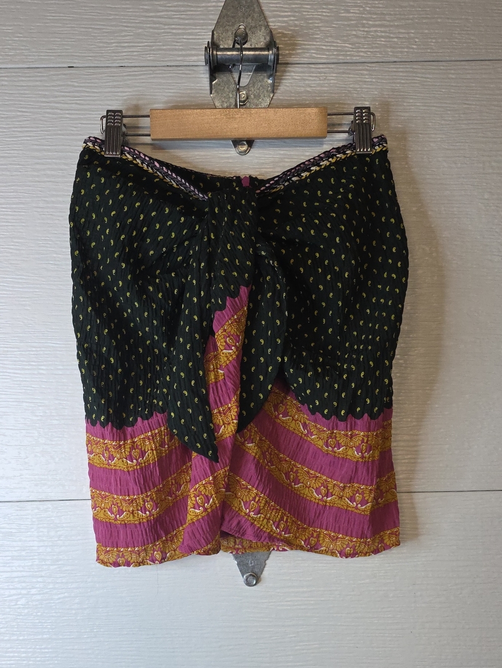 Zara Black, Magenta & Gold Tie-Front Mini Skirt